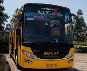 jasabuspariwisata-bus-pariwisata-beebuzz