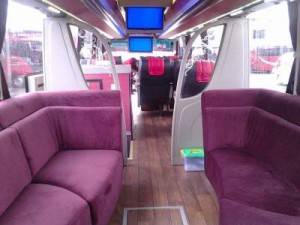 jasabuspariwisata-bus-pariwisata-manhattan-caravan-interior
