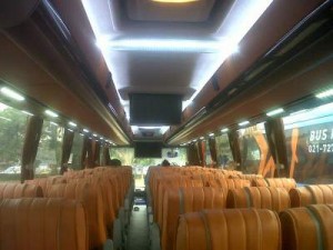 jasabuspariwisata-bus-pariwisata-aa-transport-interior-59s