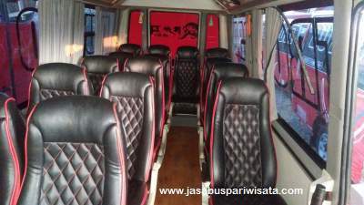 jasabuspariwisata-bus-pariwisata-mitra-rahayu-hino-dutro-interior