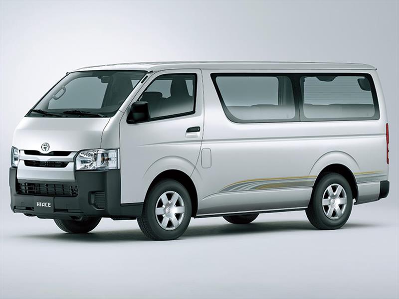 Toyota Hiace, Pilihan Terbaik untuk Perjalanan Rombongan dan Keluarga
